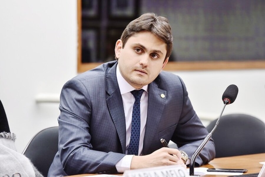 Deputado Federal Juscelino Filho se fortalece para presidir partido União Brasil
