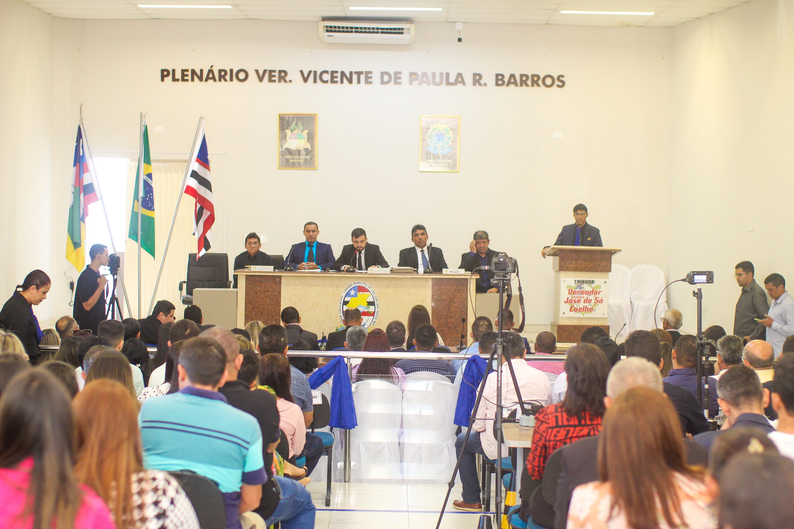Em Sessão Histórica, Câmara Municipal de São João dos Patos entrega 34 Títulos de Cidadão Patoense